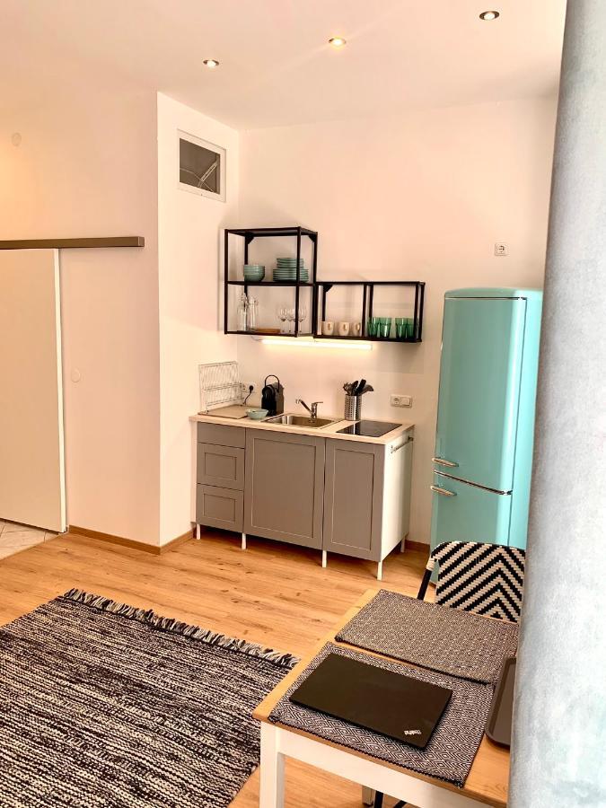Vintage Chic Studio - By Nahuen Suites Graz Exteriör bild