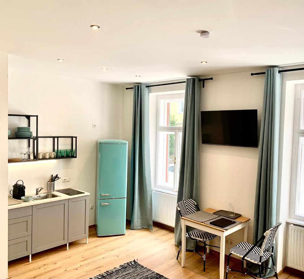 Vintage Chic Studio - By Nahuen Suites Graz Exteriör bild