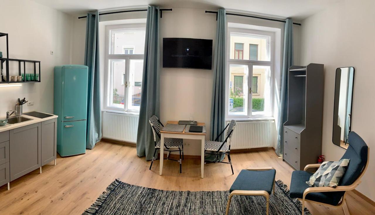 Vintage Chic Studio - By Nahuen Suites Graz Exteriör bild